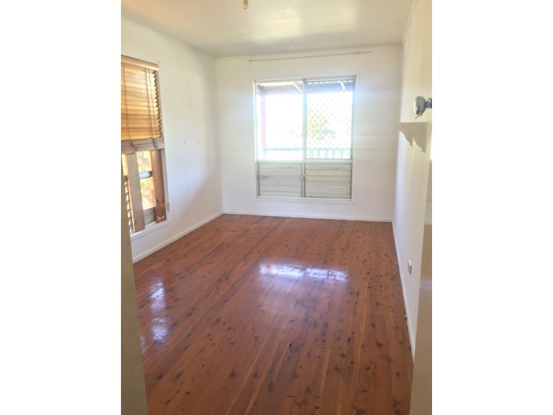 1 Koala Terrace, Moranbah QLD 4744