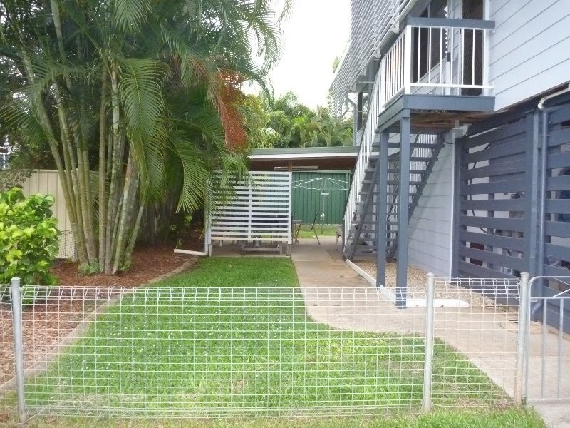 16 Cuthbert Street, Moranbah QLD 4744