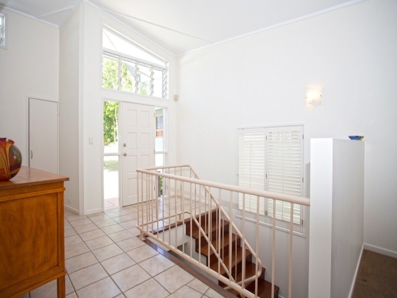 9/11 Pansy Wood Court, Mount Pleasant QLD 4740