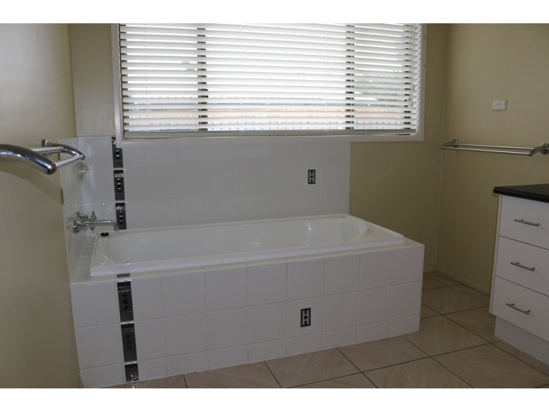 37 Melaleuca Street, Slade Point QLD 4740