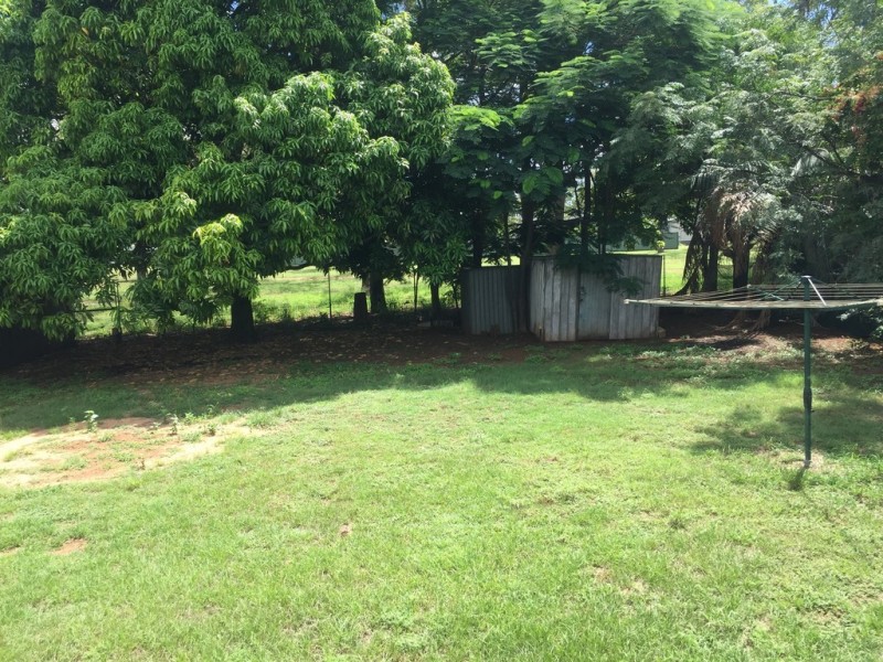 39 Flinders Dr, Moranbah QLD 4744