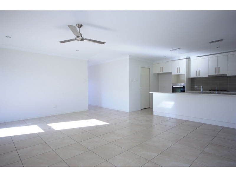 2 Phoenix Crescent, Rural View QLD 4740