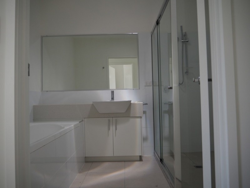 3 Matheson Ct, Middlemount QLD 4746