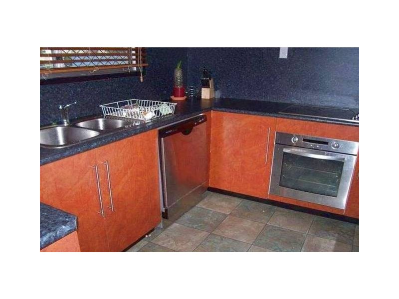 2 Gordon Terrace, Moranbah QLD 4744