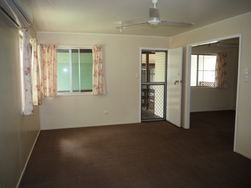 11 Bellarine Ct, Dysart QLD 4745