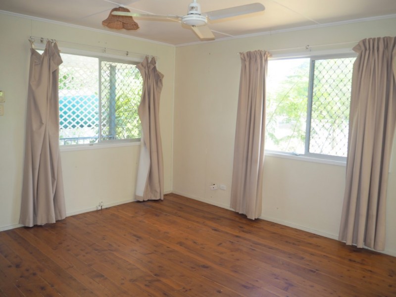 5 Adair Street, Dysart QLD 4745