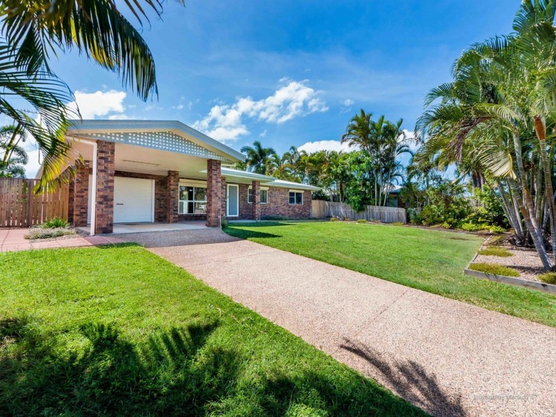 30 Peatey Street, Andergrove QLD 4740