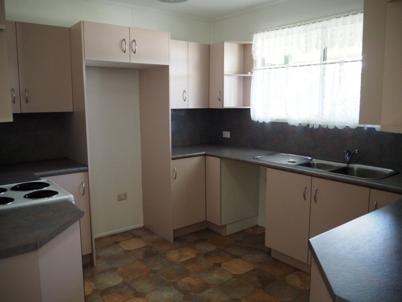 43 Donovan Crescent, Dysart QLD 4745