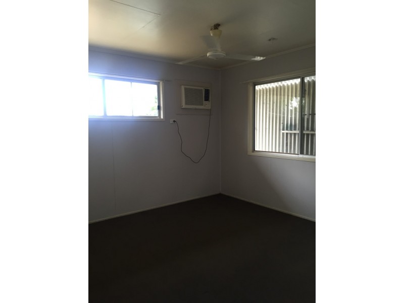 2 Hannan Drive, Moranbah QLD 4744