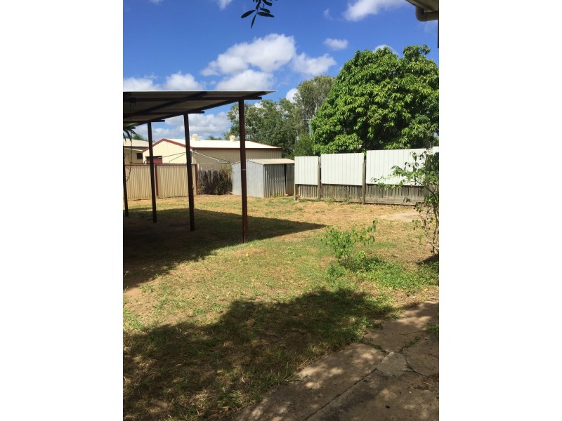 2 Hannan Drive, Moranbah QLD 4744