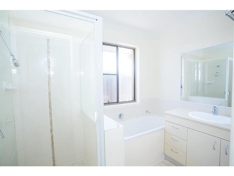 47 Schooner Ave, Shoal Point QLD 4750