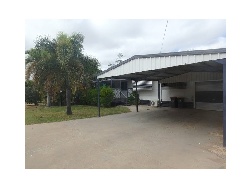21 Leslie Drive, Moranbah QLD 4744