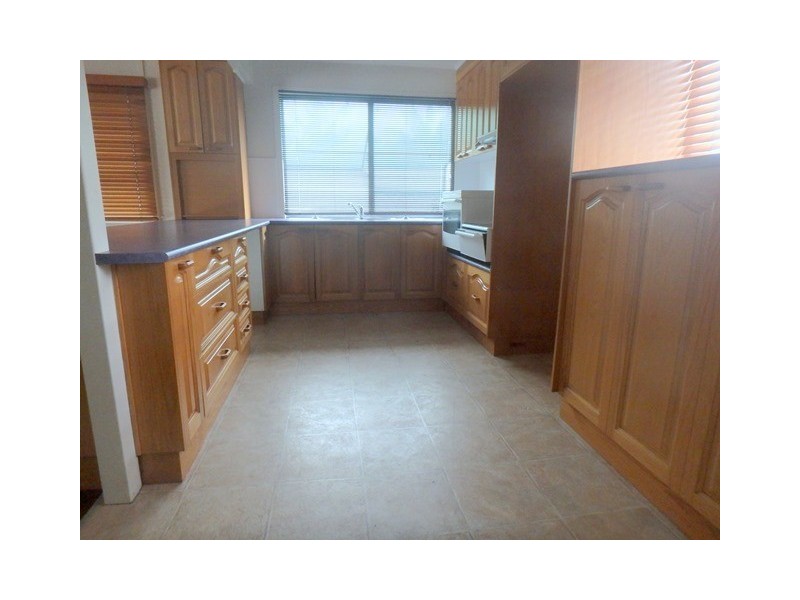 21 Leslie Drive, Moranbah QLD 4744