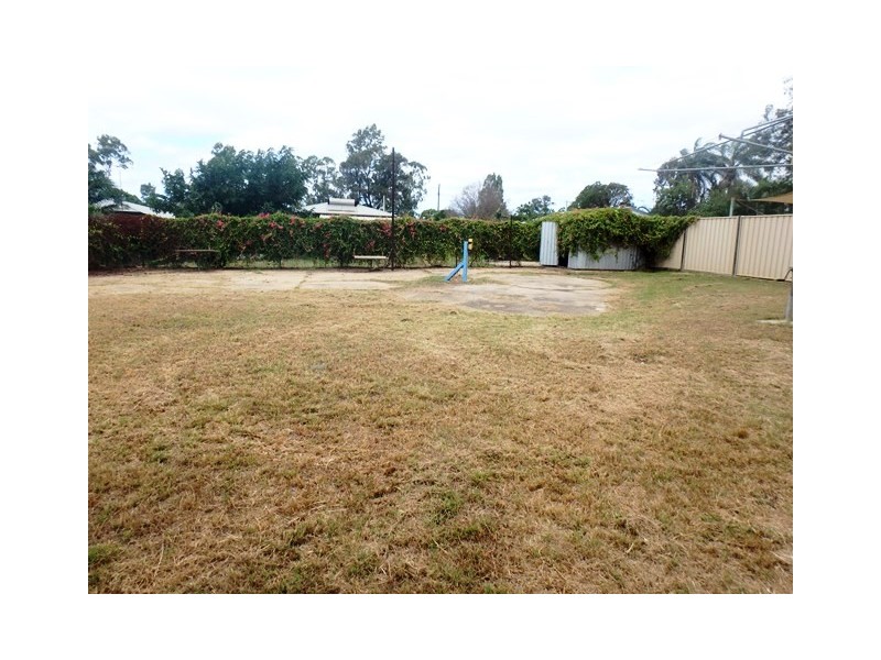21 Leslie Drive, Moranbah QLD 4744