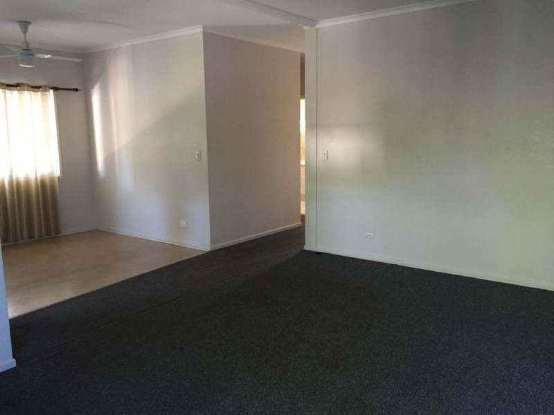 17 Cuthbert Street, Moranbah QLD 4744