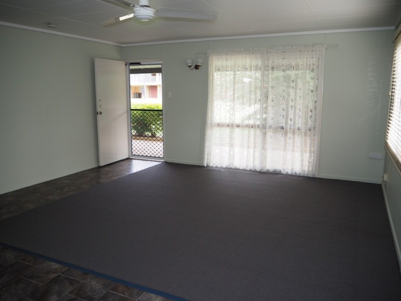 37 Donovan Crescent, Dysart QLD 4745