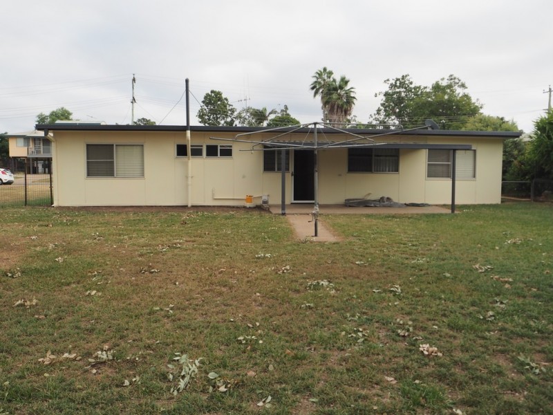37 Donovan Crescent, Dysart QLD 4745