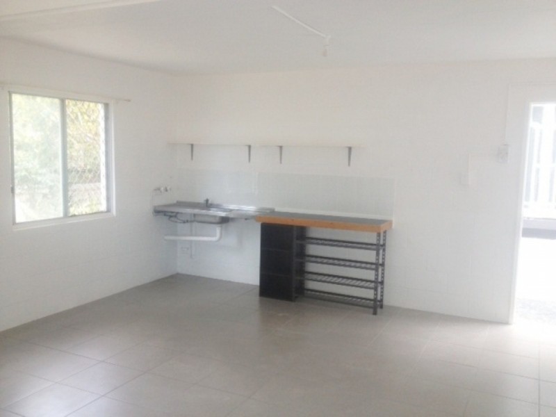 102 Evans Avenue, North Mackay QLD 4740