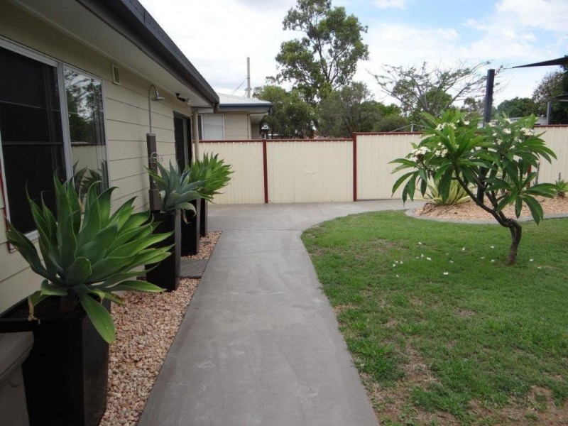 10 McCartney Street, Dysart QLD 4745