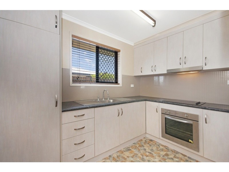 1/213 Evans Street, South Mackay QLD 4740