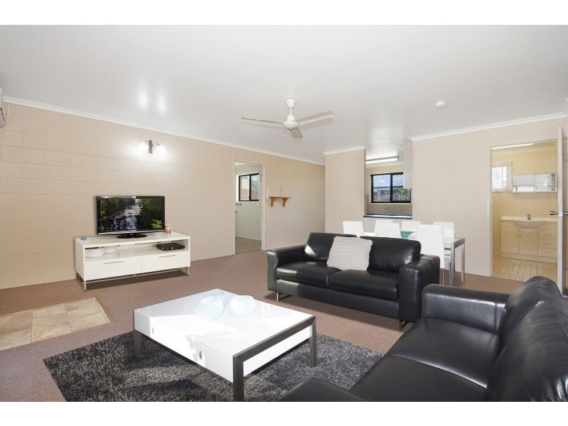 1/213 Evans Street, South Mackay QLD 4740