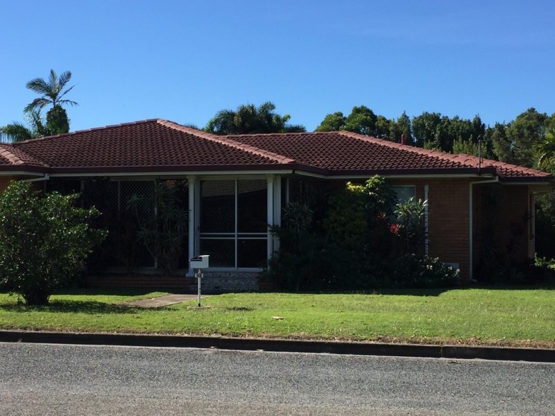 42 Thorning St, West Mackay QLD 4740