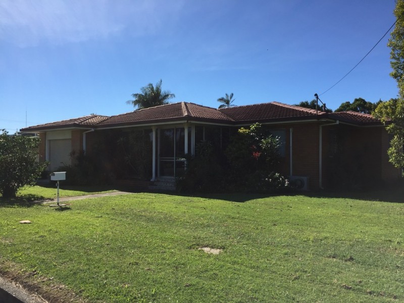 42 Thorning St, West Mackay QLD 4740