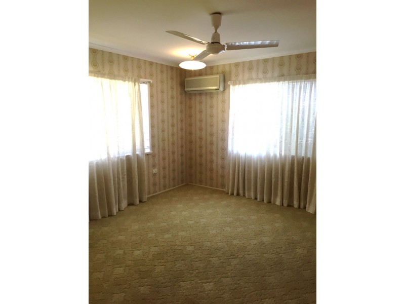 42 Thorning St, West Mackay QLD 4740