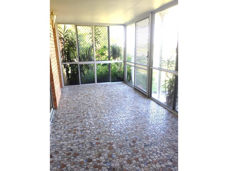 42 Thorning St, West Mackay QLD 4740