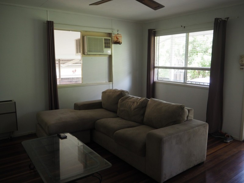 6 Wallace Street, Dysart QLD 4745