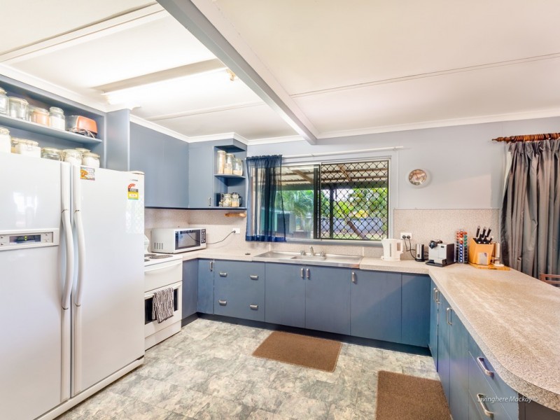 30 Cavanagh Drive, Blacks Beach QLD 4740