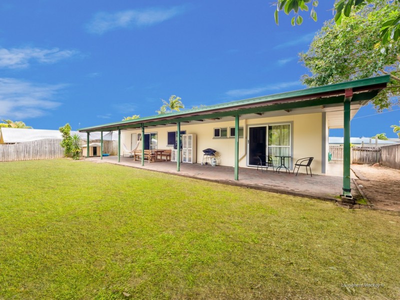 30 Cavanagh Drive, Blacks Beach QLD 4740