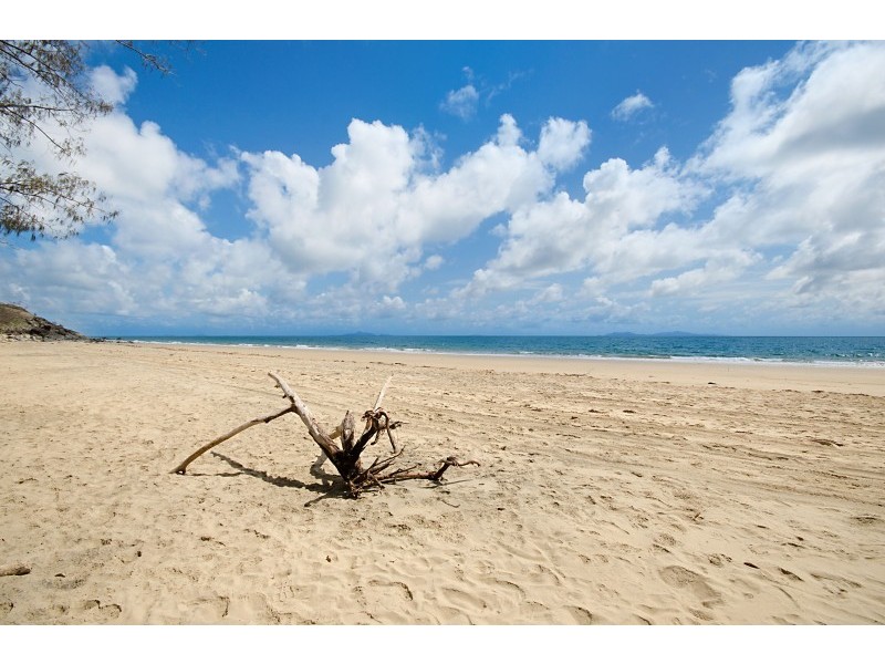 30 Cavanagh Drive, Blacks Beach QLD 4740