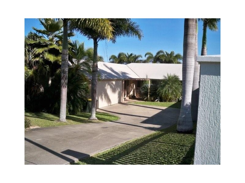 19 McLaughlin Drive, Eimeo QLD 4740