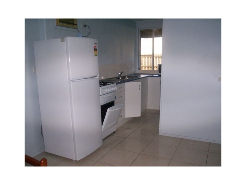 2/8 Carey Street HALF TIDE, Hay Point QLD 4740
