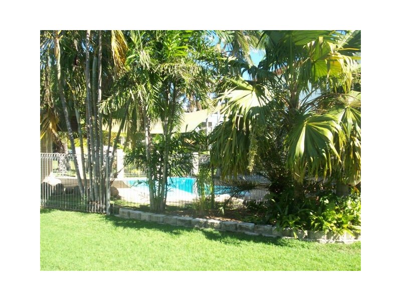 12 Denman Ave, Shoal Point QLD 4750
