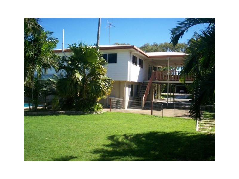 12 Denman Ave, Shoal Point QLD 4750