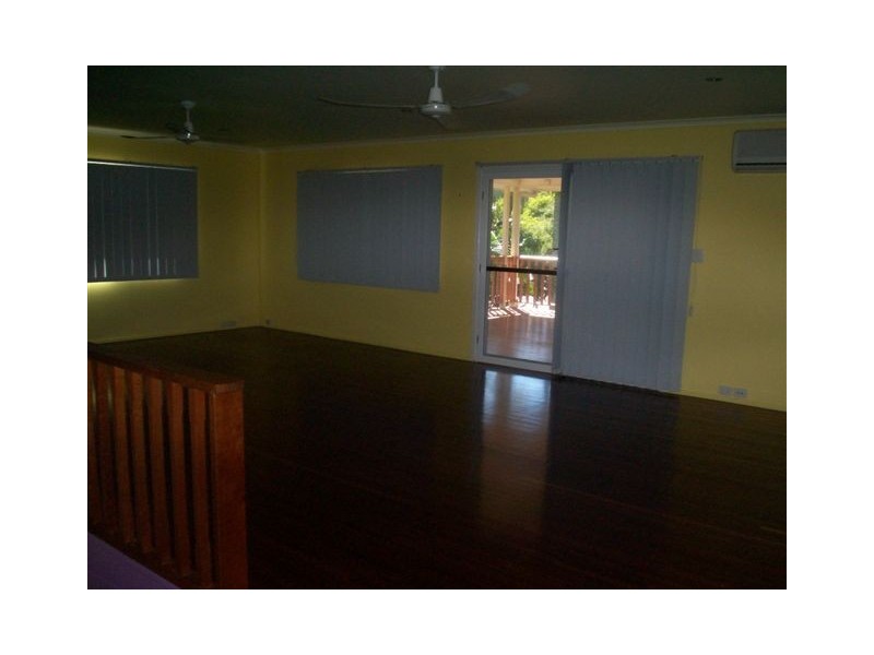 12 Denman Ave, Shoal Point QLD 4750