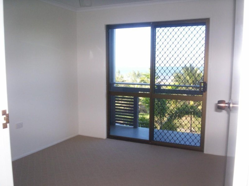 1/9 Homestead Bay Ave, Bucasia QLD 4750