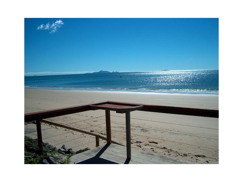 62 Bourke, Blacks Beach QLD 4740