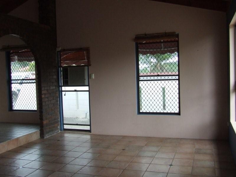 6 Stott, Bucasia QLD 4750