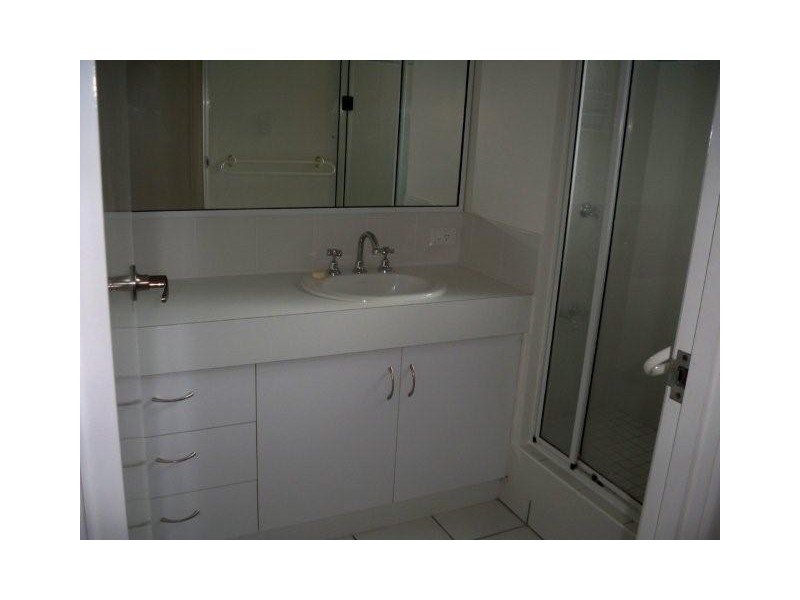 2/17 Beach Road, Dolphin Heads QLD 4740