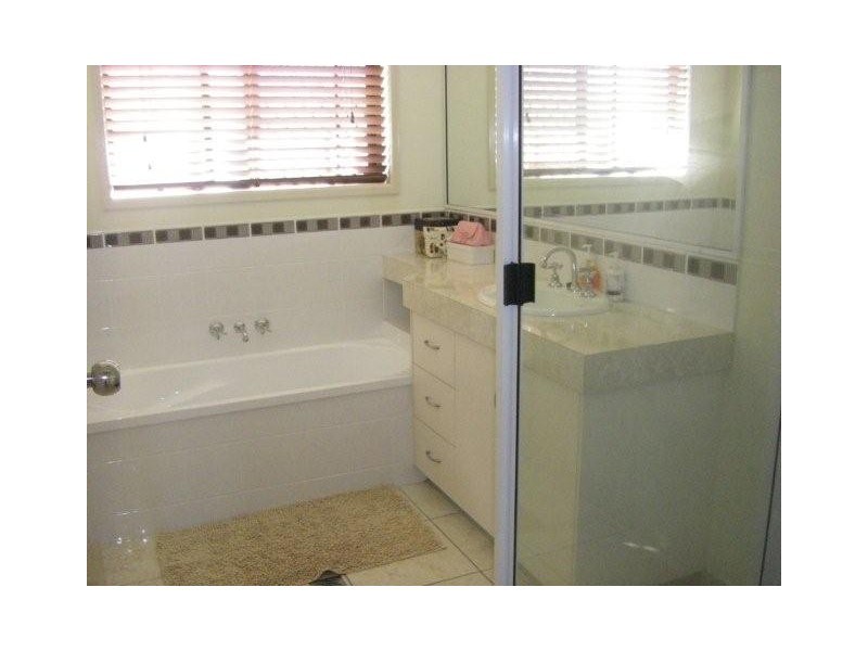 35 Spinnaker Drive, Bucasia QLD 4750