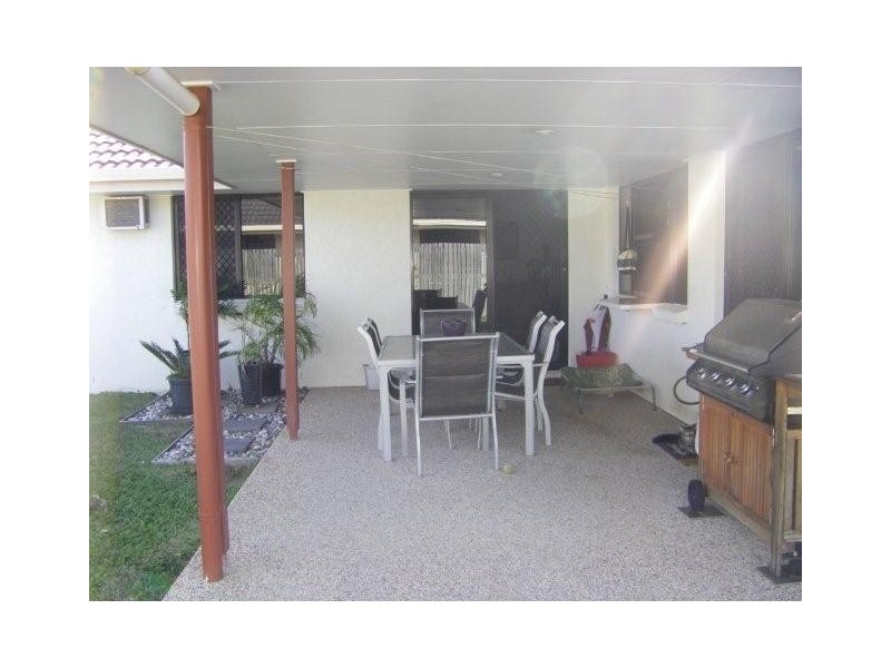 35 Spinnaker Drive, Bucasia QLD 4750