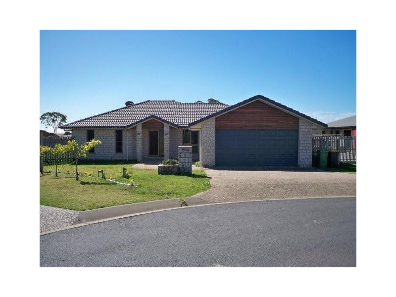 10 Cooper Court, Rural View QLD 4740