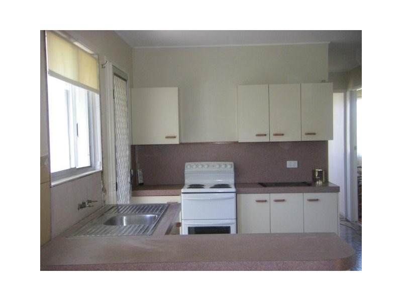 11 Wilson Crt, Eimeo QLD 4740