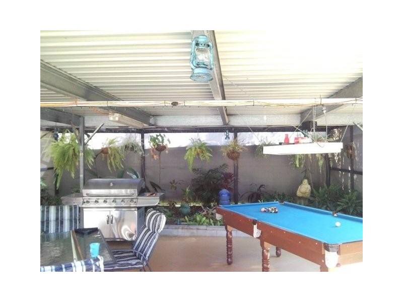 17 Crane Street, Slade Point QLD 4740