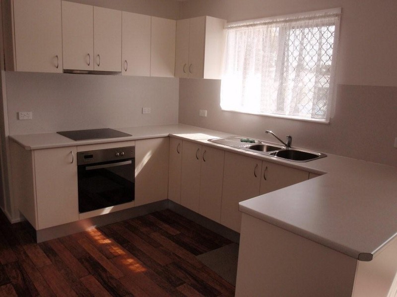 17 Crane Street, Slade Point QLD 4740