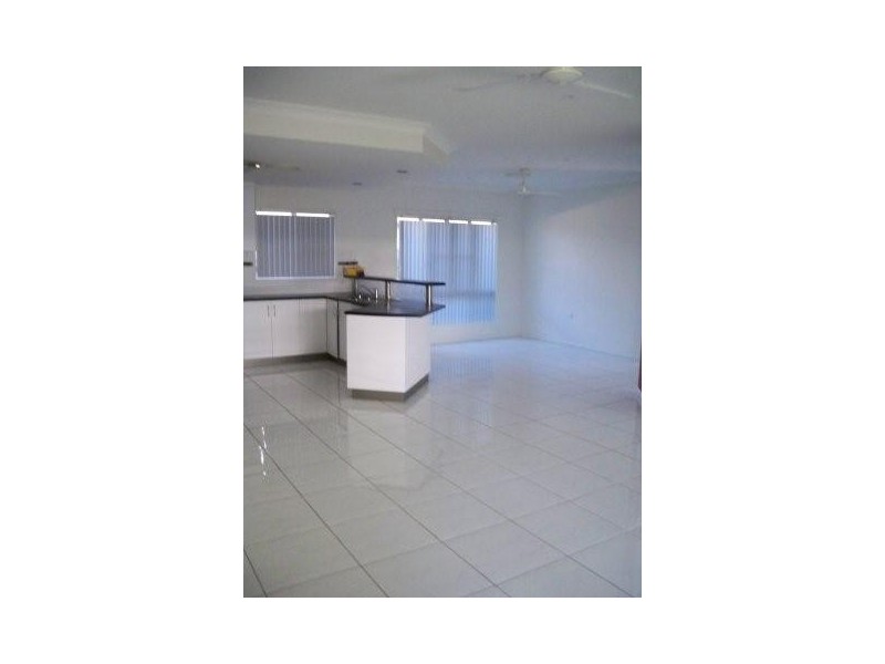 24 Malone Drive, Andergrove QLD 4740