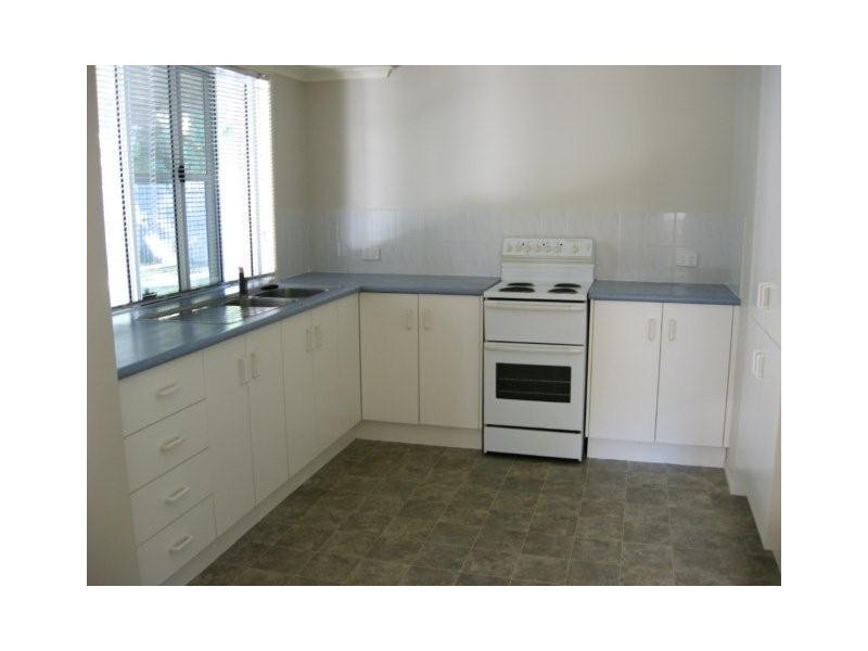 9 Zamia Crt, Andergrove QLD 4740